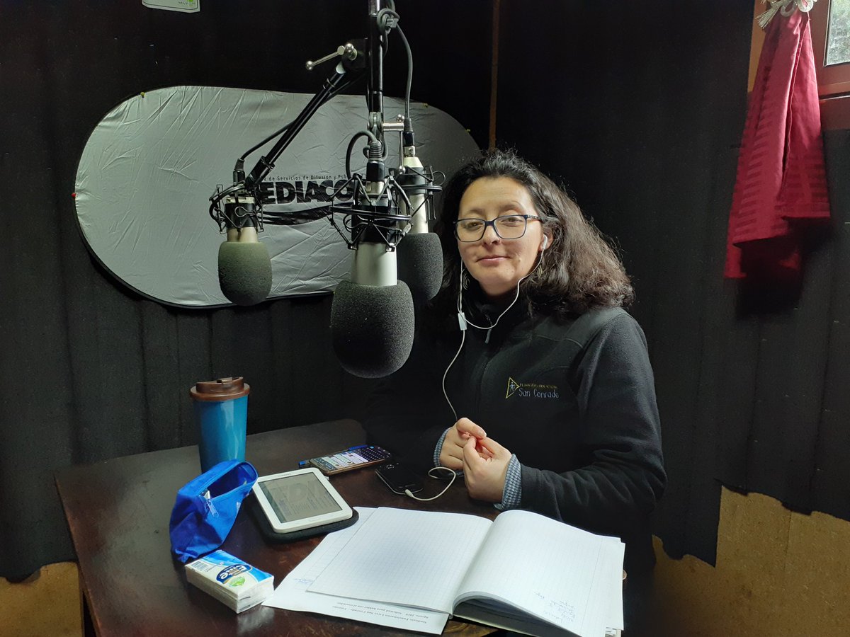 Envivo la brujula por #BuenMartes todos los dias a partir de las 13:30 hrs <a href="/Radiodellagof/">Radiodellagofm</a>