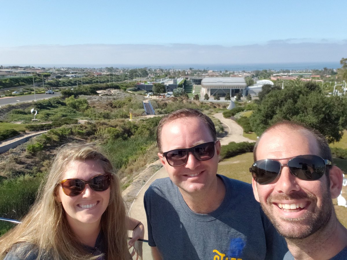 fvhschappell's tweet photo. Exploring the Newport Beach sculpture garden #baronslearn #redcurious https://t.co/DWGvdAWozW