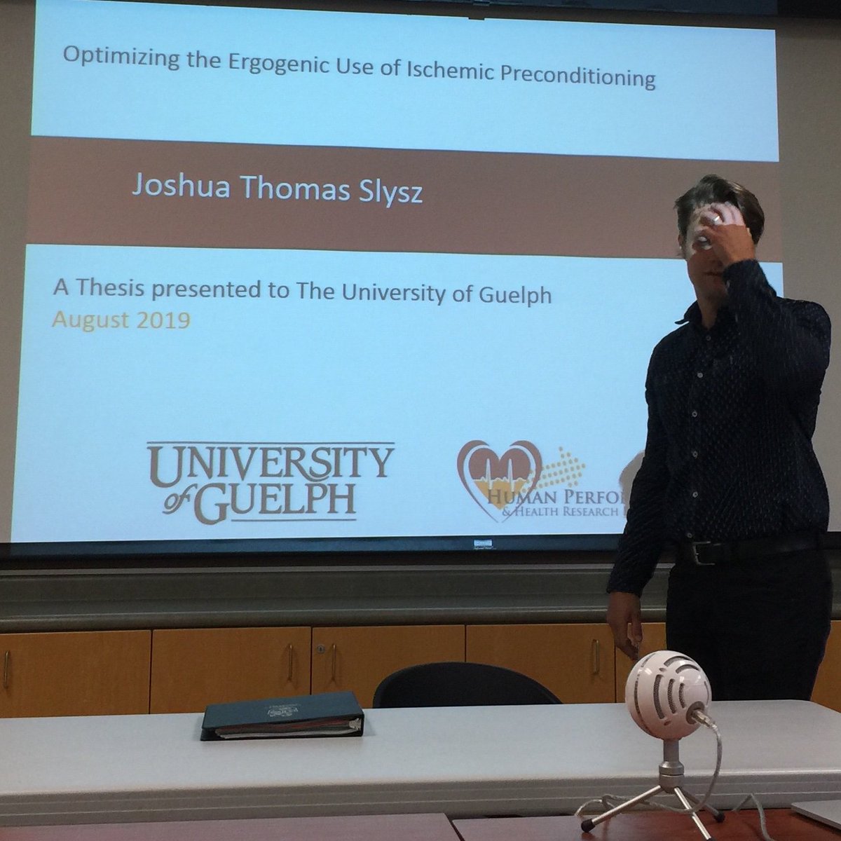 UofG_HHNS's tweet photo. 🍾CONGRATULATIONS Dr. SLYSZ!👍
📢Joshua Slysz, PhD, Successfully Defended His Thesis!
🎙️ "Optimizing the Ergogenic Use of Ischemic Preconditioning"
⏰ 10am
🗓️ Tues, Aug 27
📌 HNRU 146
🎓#Thesis #PhD
🔨 #NailedIt
🔬#Physiology #Preconditioning #Ergogenics https://t.co/wqP25DtJWC