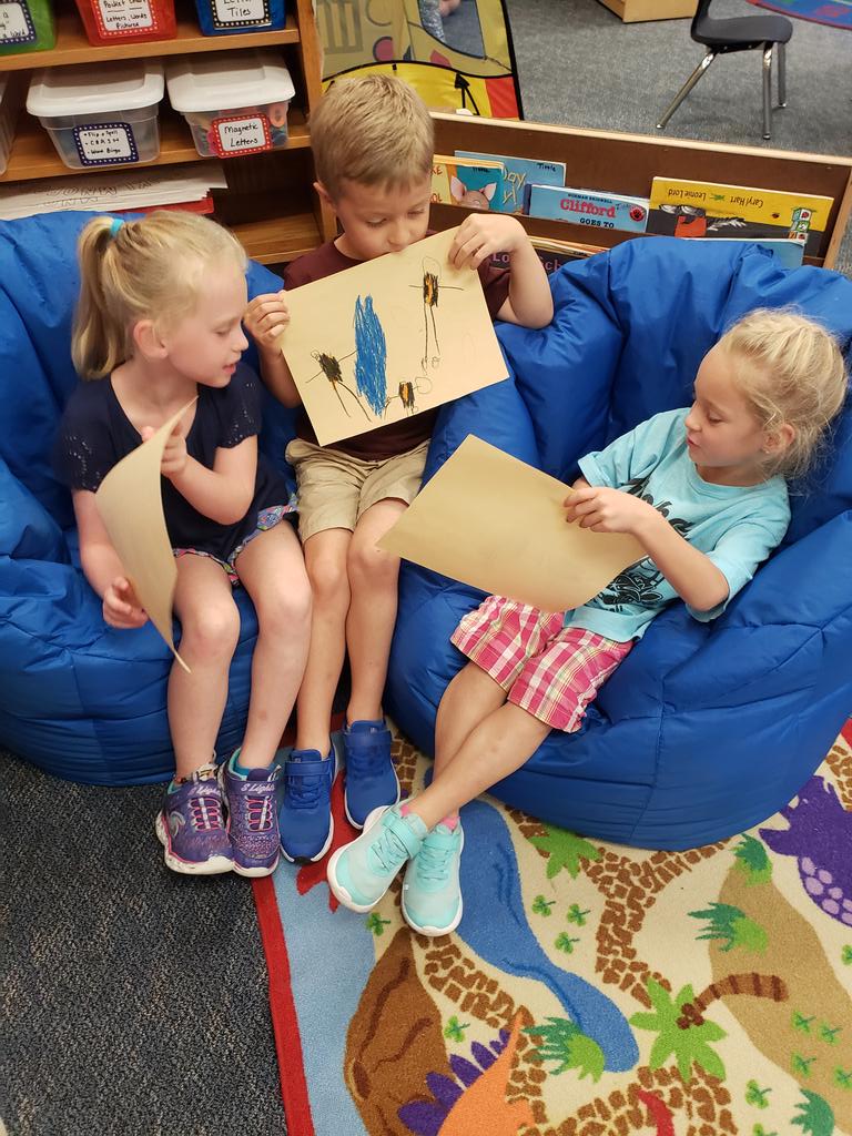 mtittle77's tweet photo. Kindergarteners sharing their stories by drawing and discussing.  @EagleMountainEL @drmarciatate #emsproud #EMEproud https://t.co/JNKdIu14m5