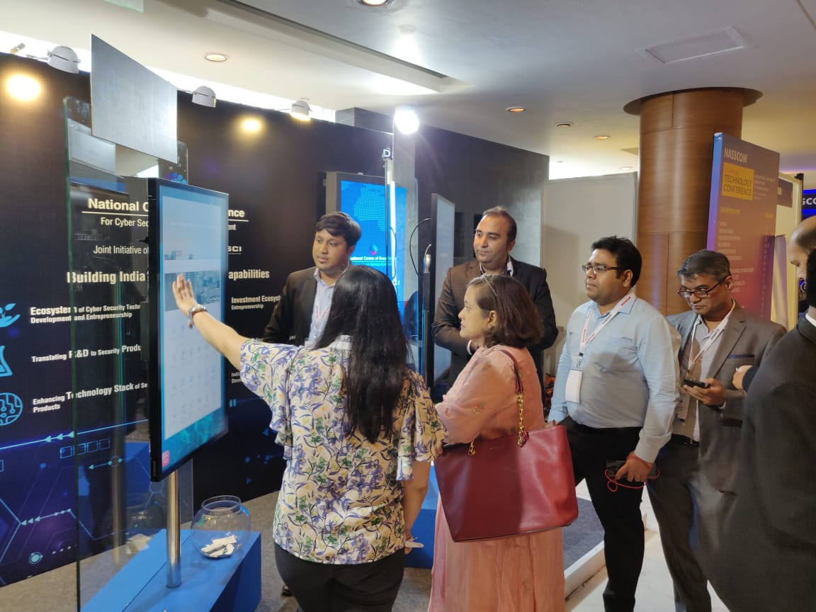 DSCI_Connect's tweet image. Final Day Engagements at DSCI #DigitalShowcase at #NATC2019. An exciting day full of interesting interactions, meetups for #TechRepository &amp;amp; #NationalCentreOfExellence(CoE) projects. Thank you @debjani_ghosh_, President, Nasscom for engaging with the team at our Digital Kiosk.