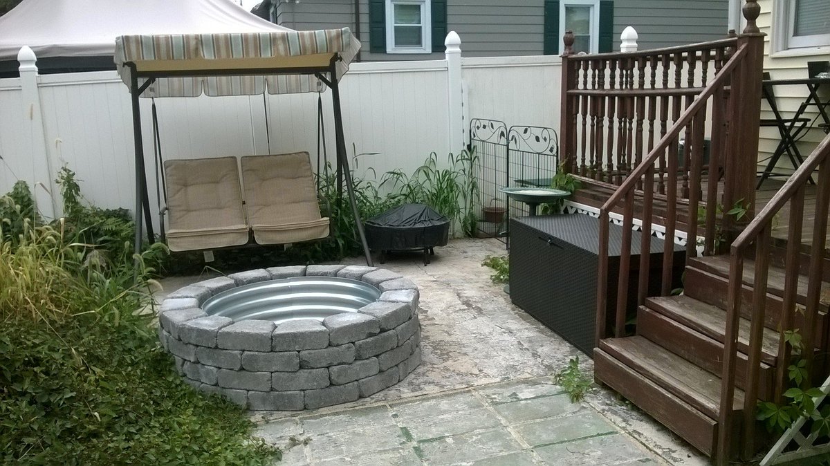 xantny84x's tweet photo. Finally - yay!! Just in time for fall!!! #DIYFirePit #FirePit #Smores #Campfire #FallCampfires https://t.co/PllZudk1IE