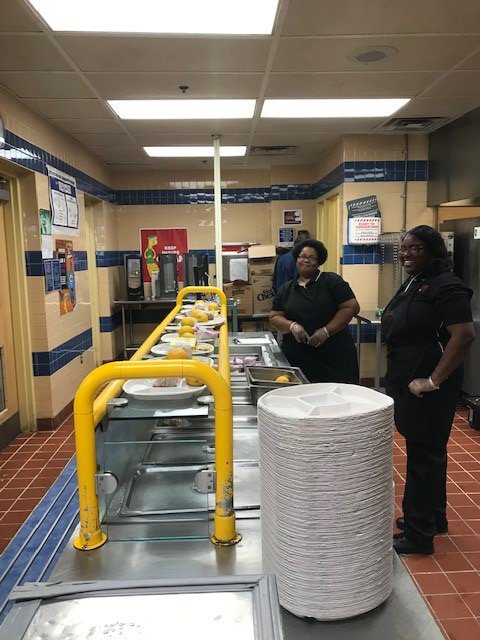 DCPSEats's tweet image. What an amazing start to the new school year! A big thank you to our cafeteria staff for their hard work to ensure that our students are nourished and prepared to learn. #BackToDCPS