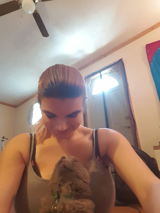 2 pic. Yoga with mommy's lil' shithead 😍😻 https://t.co/fG4bZdS8vZ