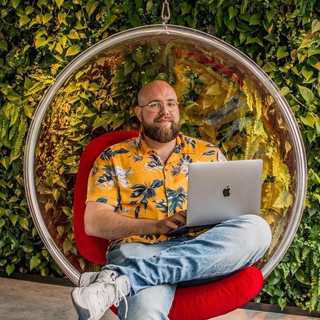 DeDonDenkt's tweet photo. Je boy in zijn natuurlijke habitat #creatievebezigheidstherapie #worklife #advertising #advertisingagency #creative https://t.co/5RB9NxnWYo https://t.co/bqxUbwTR5G
