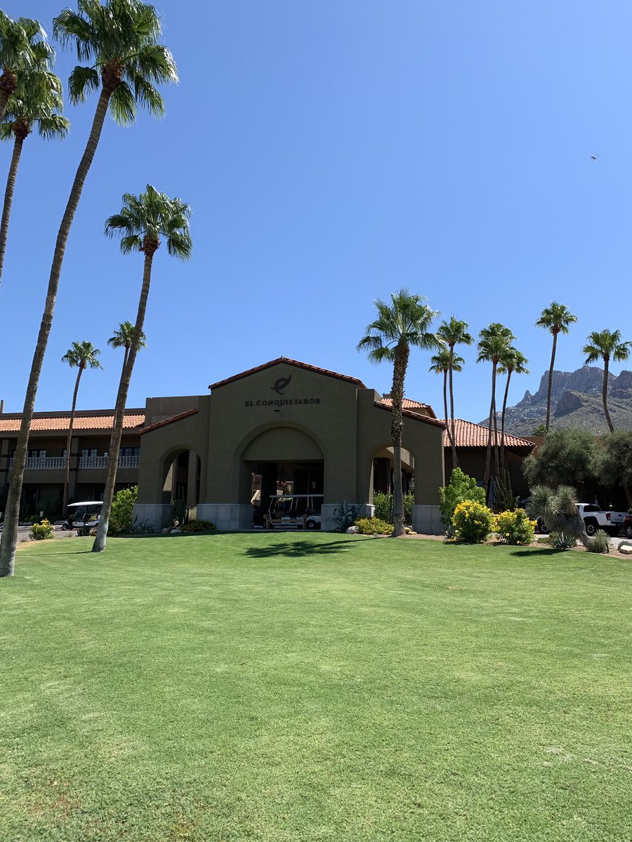 _AZLTA_'s tweet photo. Getting ready for our #SouthernAZ #IndustryForecast forum at the @HiltonElCon in beautiful #Tucson!Going to be a beautiful day!βοΈπ΅
#LACT19 #tourismmatters π https://t.co/heKdXbs4gv