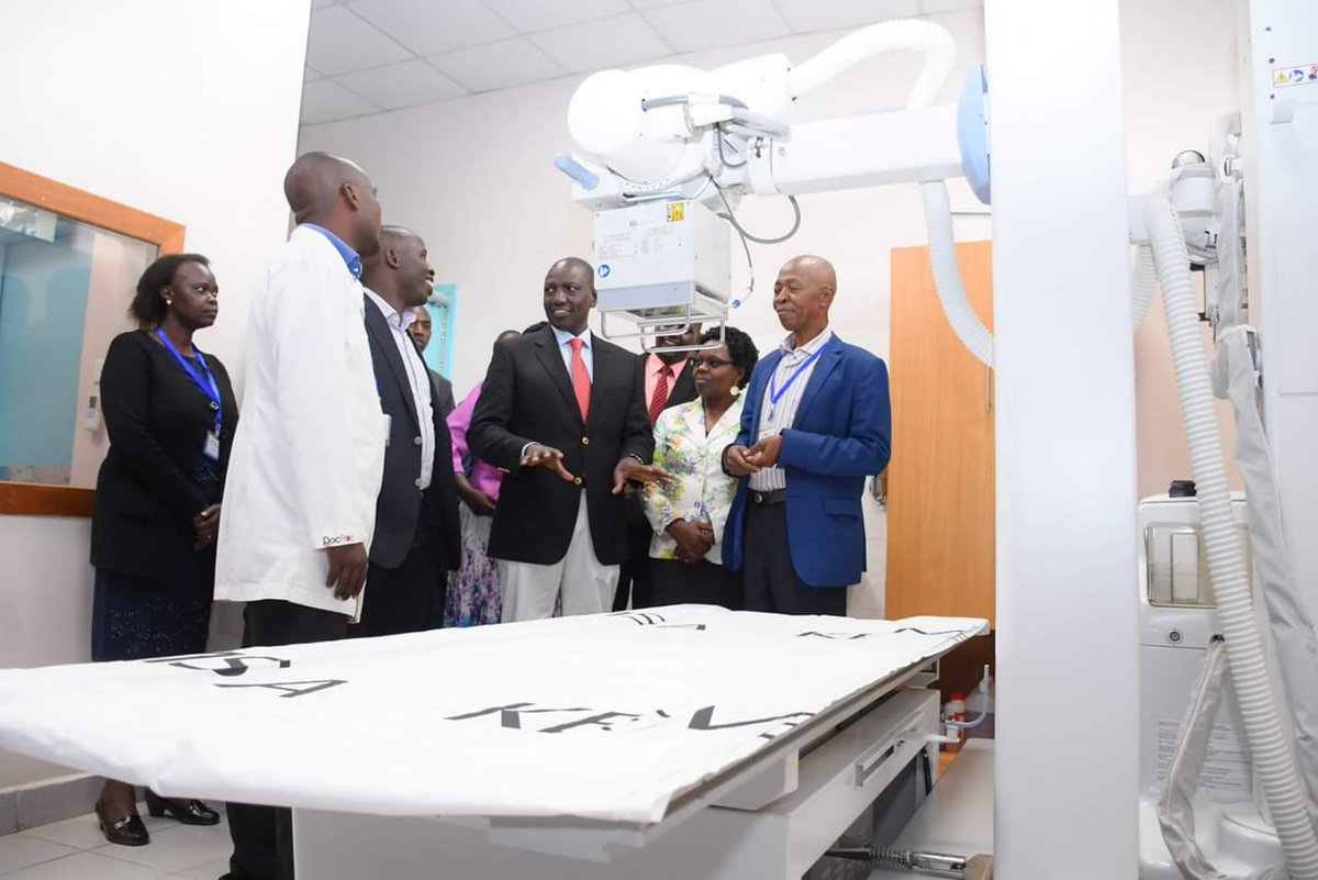 Insider_Kenya's tweet photo. Projects commissioned today by Nandi Governor @Araap_Sang and Deputy President @WilliamsRuto include a CT Scan Centre, an Oxygen Plant, Maternity Wing, Radiology Unit and Trauma Centre at Nandi Hills and Kapsabet County Referral Hospitals. #UHCNandiCounty https://t.co/BFvJ6mi10e