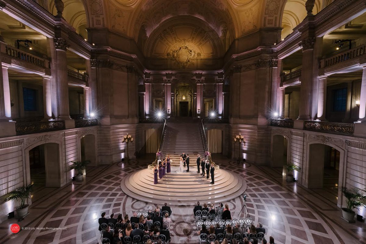 ImpactLAV's tweet photo. #SFCityHall is a cherished #weddingvenue thanks to the vaulted ceilings and grand staircase. Our lighting design highlighted architectural elements while focusing on the bride and groom.

Photo by Loic Nicolas Photography
#weddingvows #weddingceremony #eventpros #lightingdesign https://t.co/CJcMFebb46