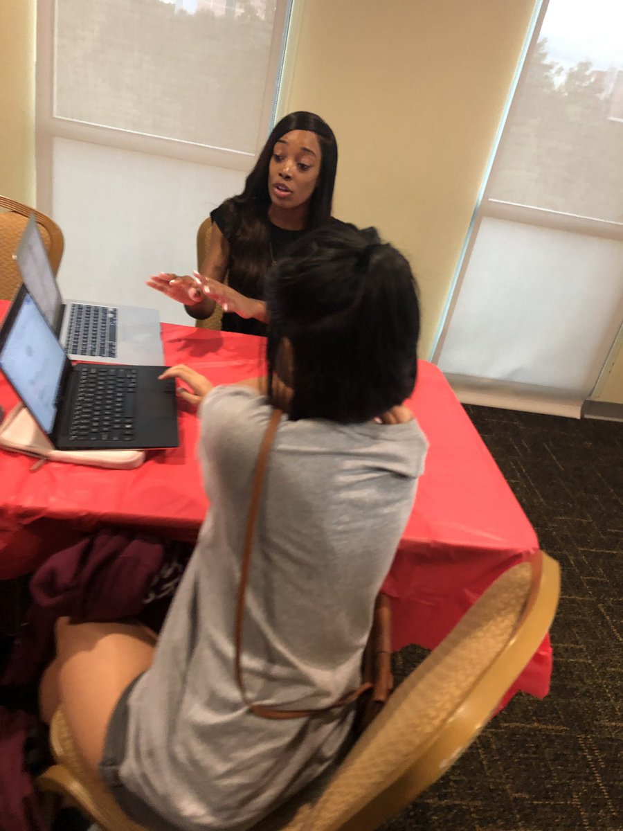 usfwtlt's tweet photo. Thank you to everyone who Came to our 1GBM of the Year “Mingle &amp; Network” we hope you got Resume Help &amp; a Great New Professional Head Shot to go into the New year ❤️ See you at bull market tomorrow ‼️
#USF23 #usf22 #usf21 #usf19 #USF
#usf20 #usf #usfwow #usfwtlt #usfbulls https://t.co/Dew1DFHmBL