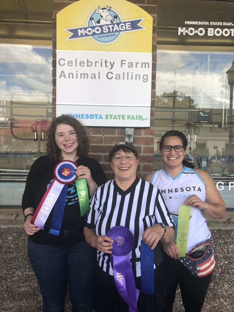 ManilaIce32's tweet photo. Team carried me ๐ my peacock got 7th place. #MNstatefair #agrilympics #animalcalling #celebrity @The_MNRD https://t.co/rNNJ419cHA