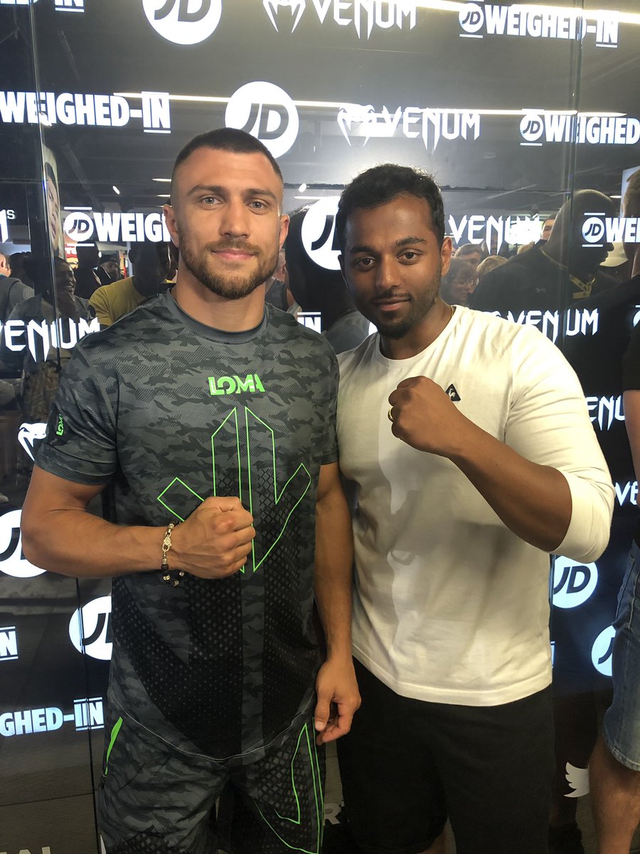 ganashanth10's tweet photo. #JDWeighedIn Big respect to the guys for setting up this opportunity. Thanks for letting me see LOMA. Now let me get the free tickets ๐ see you saturday night. https://t.co/ghiTMAN2W6