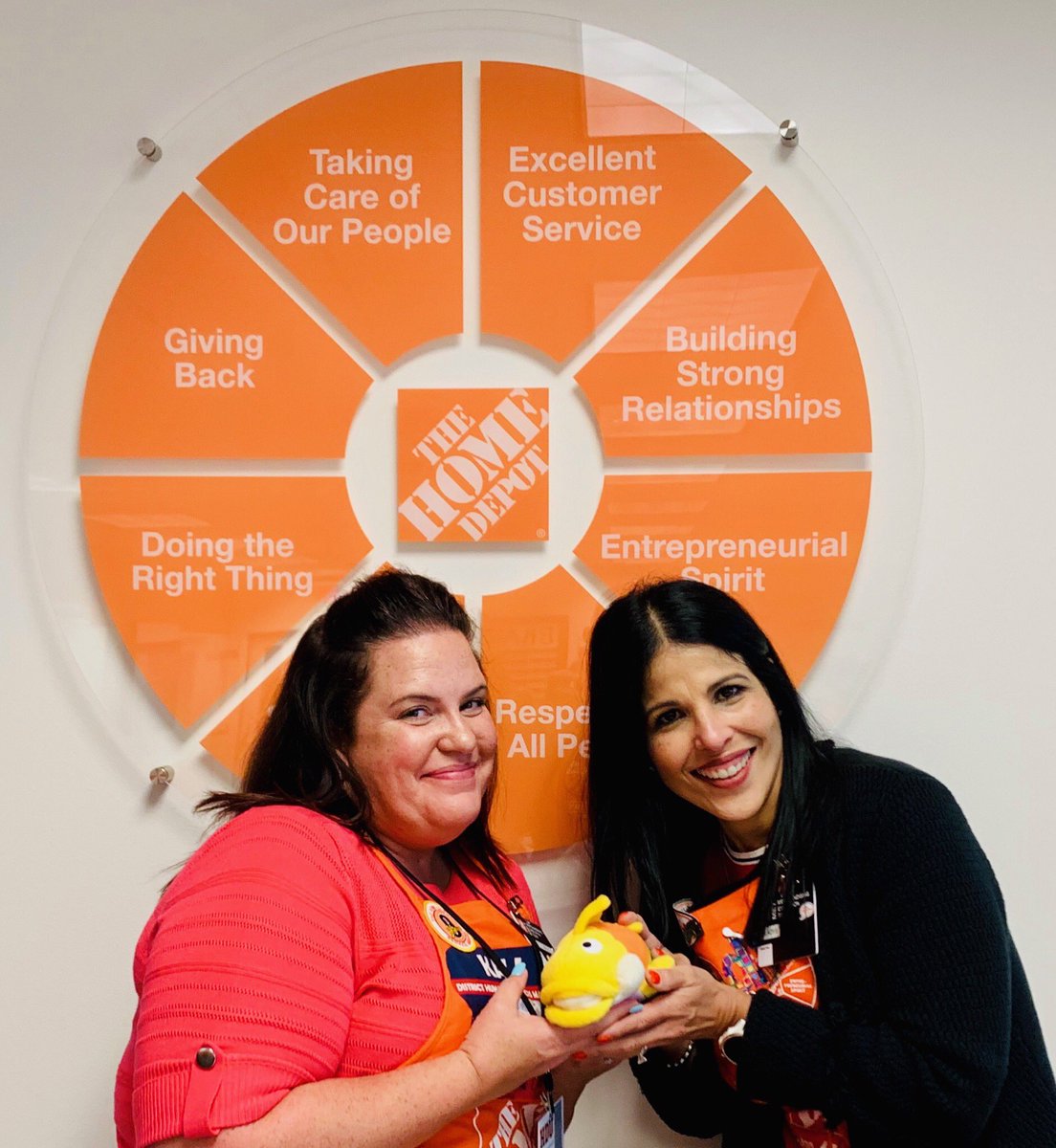 Having fun with Pete while learning to Drive the Business..!!! HR and 🍊way..!!!!