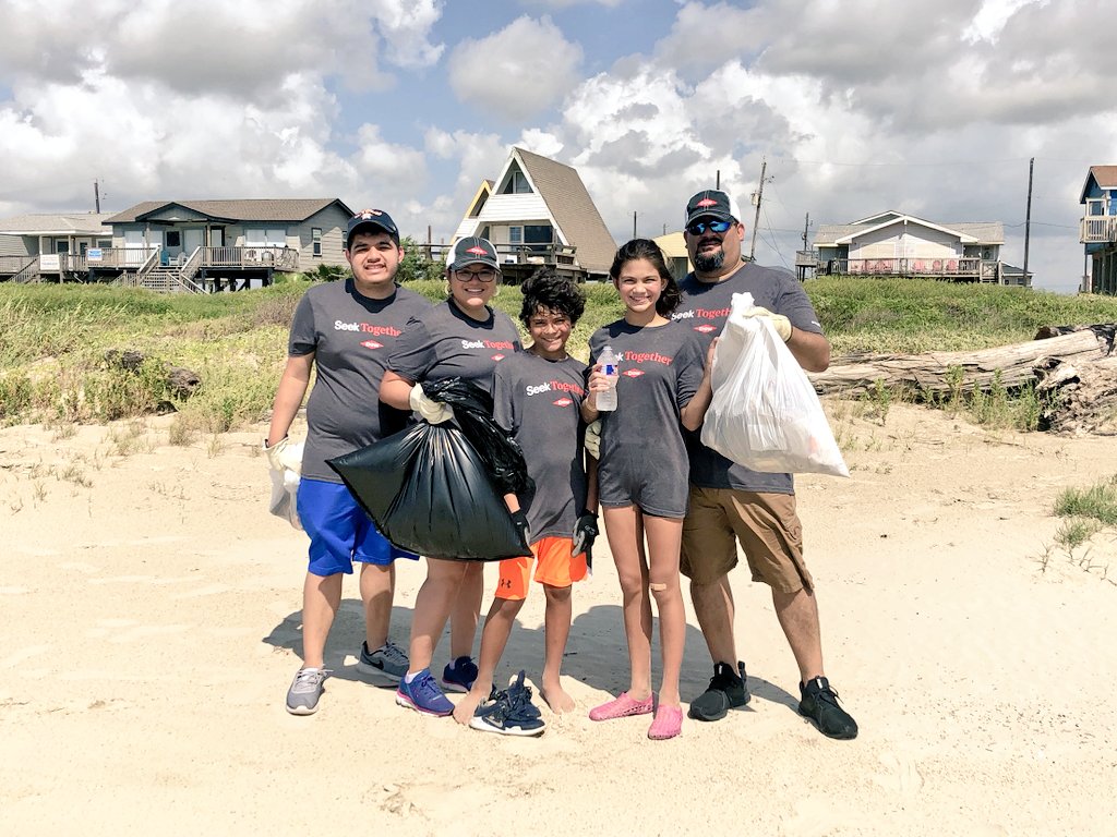 AERaiff's tweet photo. #Plastics are shaping the future of #sustainability — they elevate the quality of life of people across the world 🌎 but #plasticwaste doesn't belong on our beaches or in our oceans 💪 619 lbs removed by @DowNewsroom #TXOps in AUG 🏖️ #PullingOurWeight #SeekTogether https://t.co/k9oSGInbbu