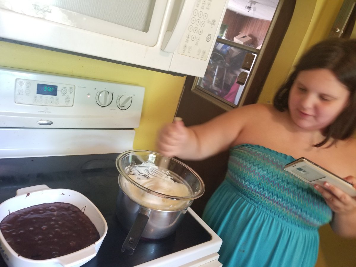 MrsDLR3theonly's tweet photo. Baking Time!
My 10 year old loves to bake. Here is her brownies with crushed pretzels and white chocolate on top.
#SummerBucketList #LastWeekBeforeSchoolStarts https://t.co/8ZfWBlYgsu