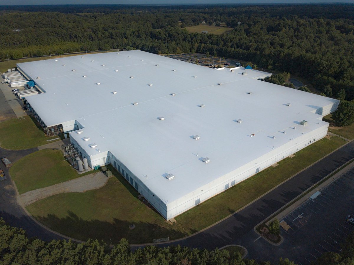 SRCRoofing's tweet photo. #FinishedProject #Awesome #TPORoof #CommercialRoof #RoofingContractor #FlatRoof Call us today to discuss your roofing needs! 678-714-2300πβοΈ @VersicoRoofing https://t.co/MYCOxb8bQ1