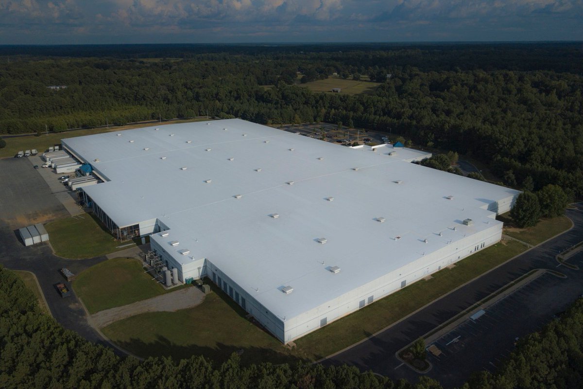 SRCRoofing's tweet photo. #FinishedProject #Awesome #TPORoof #CommercialRoof #RoofingContractor #FlatRoof Call us today to discuss your roofing needs! 678-714-2300πβοΈ @VersicoRoofing https://t.co/MYCOxb8bQ1