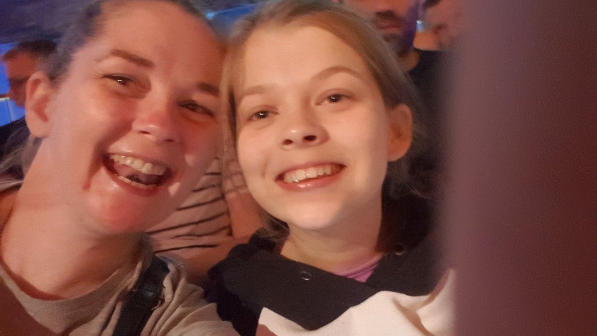 laurawaters5's tweet photo. Waiting on the circus xx #gandeyscircus #familytime #familyhoilday #butlins #butlins2019 https://t.co/kETLEKaDYm
