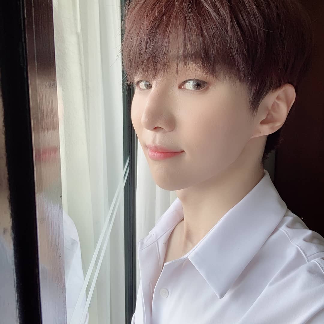noir__int's tweet photo. 190820 Noir official Instagram update
#느와르 #NOIR #EnergeticIdol #GodlyIdol #이준용 #JUNYONG #IsItAutumn #EveningStroll #DuringTheDay #ItsStill #Hot haha https://t.co/xVz4TdZ6Ul