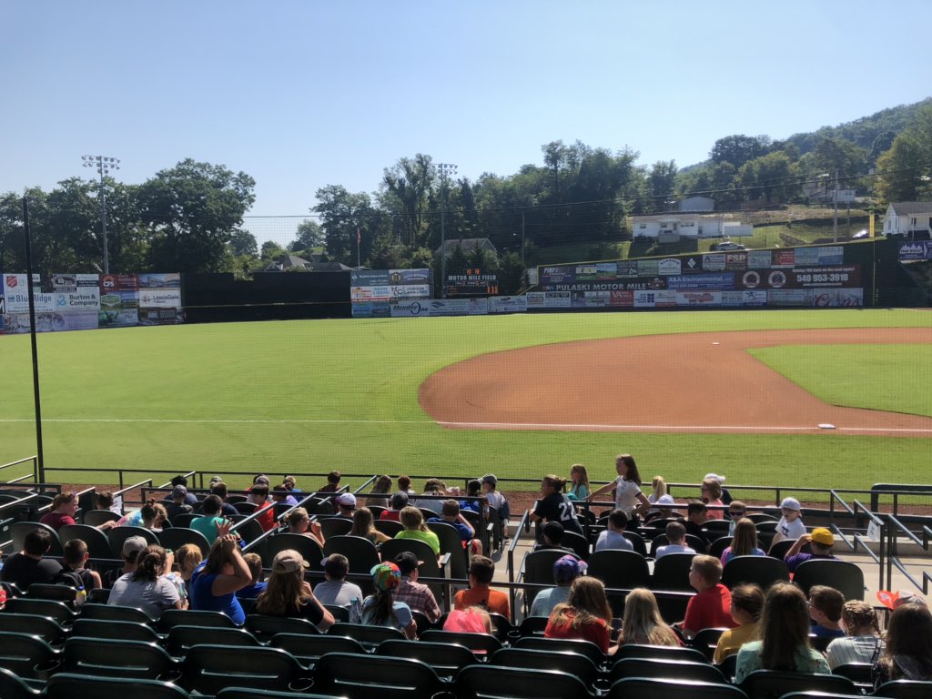 WrightWay2Teach's tweet photo. We have arrived at Calfee Park! #6thgrade #FCMS #WCPSsuccess https://t.co/RxIdamzcaM