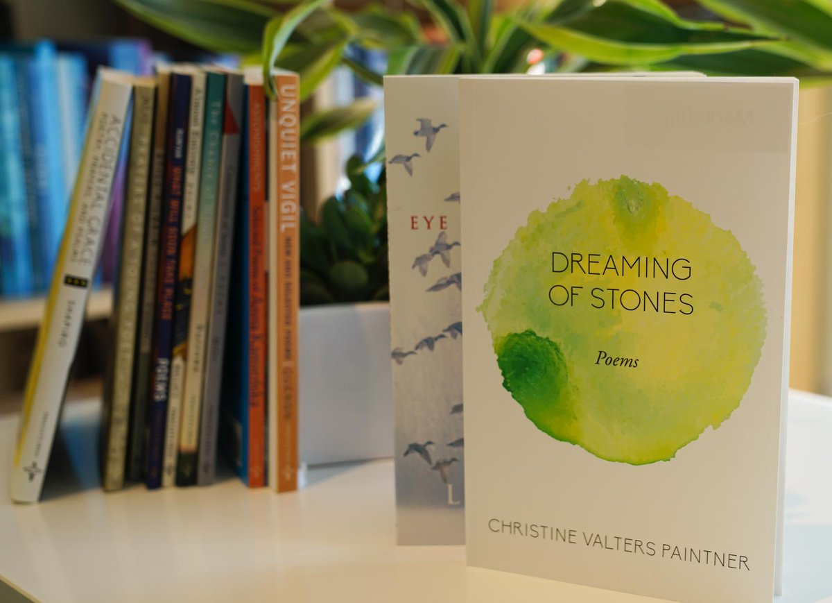 paracletepress's tweet photo. For Poetry Lovers—enjoy a unique, compelling volume of poems for every month of the year. (Order as a collection and get 35% off!) https://t.co/Hd3MyYMObG
#SofiaStarnes #LuciShaw #AnnaKamienska #MarkBurrows #RainerMariaRilke #RamiShapiro #PaulQuenon https://t.co/iCFChitHOh