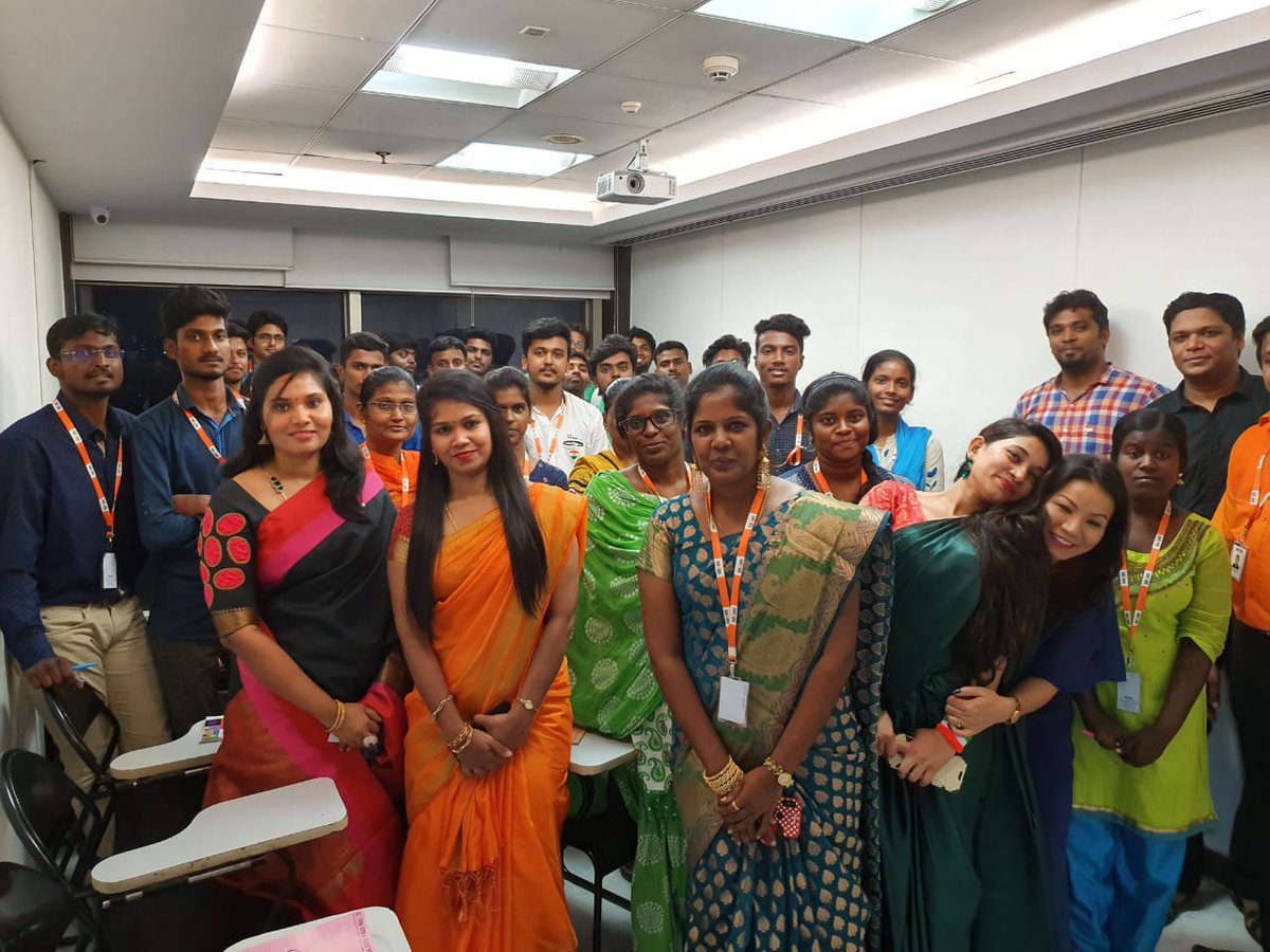 SevikaTech's tweet image. Independence Day!!

#picoftheday #festivemood #tbt #colour #Independenceday #freedom #happiness #dogoodanyway #love #india #sevika #sevikafamily