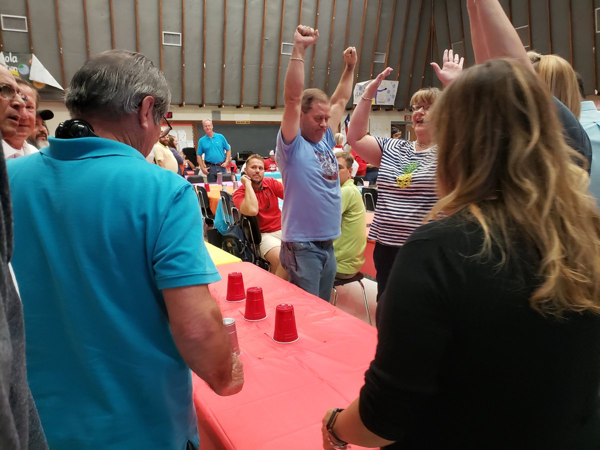 wbrayhs's tweet photo. Ray Faculty is not doing 2019-2020 solo...we're in it TOGETHER!
#TEXANPRIDE 
#CCISDPROUD https://t.co/RCNGEjA1XI