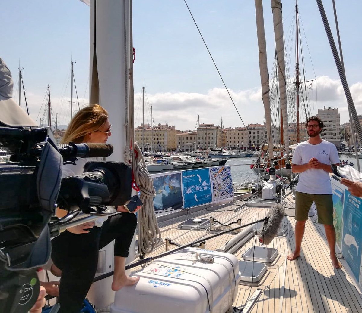 [A voir] ⛵️ Pour tout savoir de la pollution #plastique en #Méditerranée, ne ratez pas Pierre Cannet demain sur 
@France2tv dans <a href="/telematin/">Telematin</a> ! #BluePanda  #StopPollutionPlastique 📺