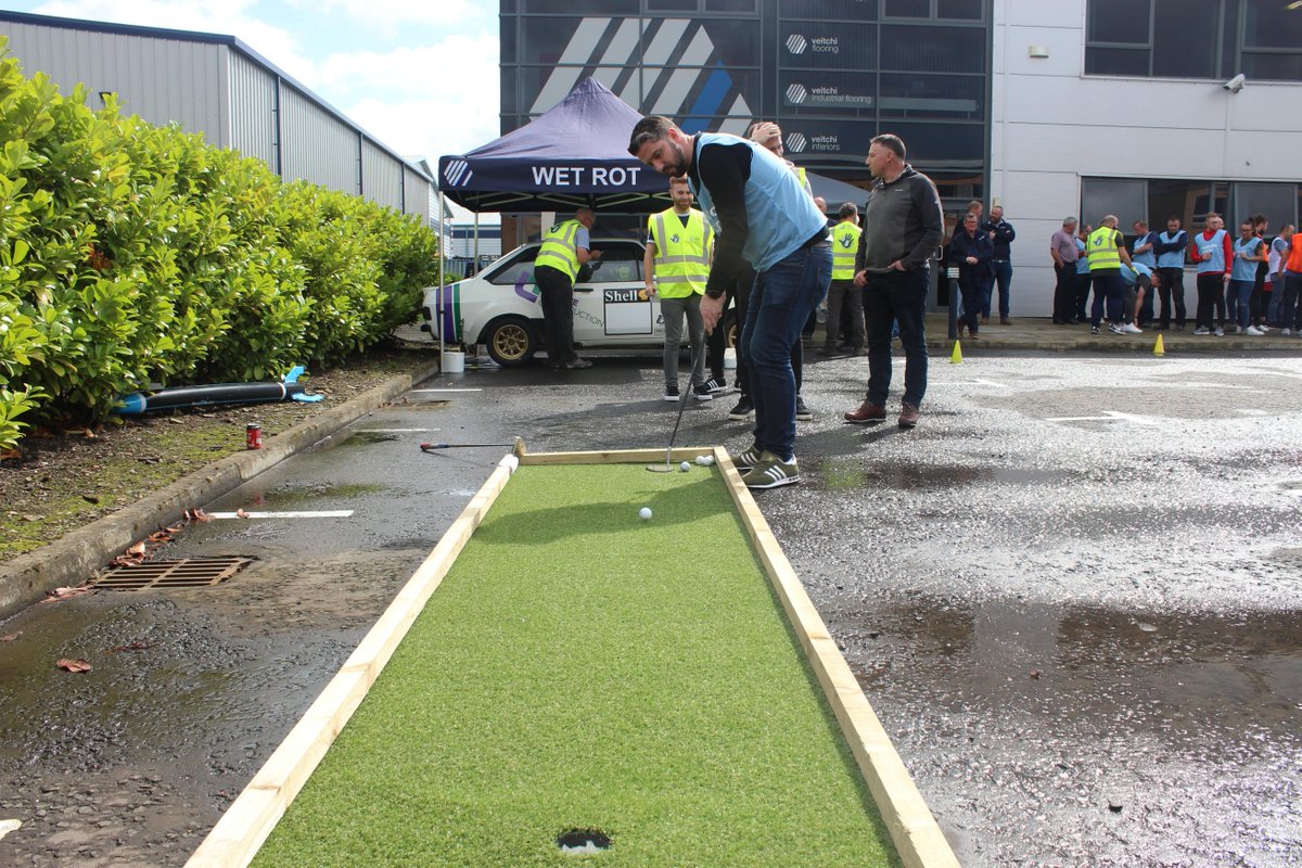 VeitchiValue's tweet photo. Take a look at our new tradition - the Annual Veitchi Fun Day! A day when time stops and all Veitchi Group divisions get a chance to enjoy each other’s company in a relaxed atmosphere. Delicious BBQ’s, fun games and great banter in between. Good times! #VeitchiValue https://t.co/XA8Y5KLr4O