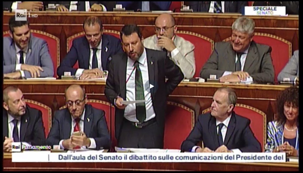 +++ SALVINI CITA GIOVANNI PAOLO II: APERTA INCHIESTA PER VILIPENDIO DI CADAVERE +++ #CrisiDiGoverno