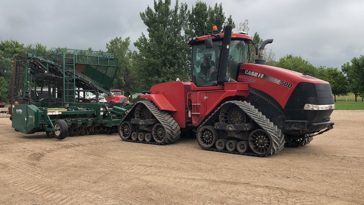 ndpharmer's tweet photo. Hopefully tracks will squeeze down 20” rows. https://t.co/Z9m3UOMG4R