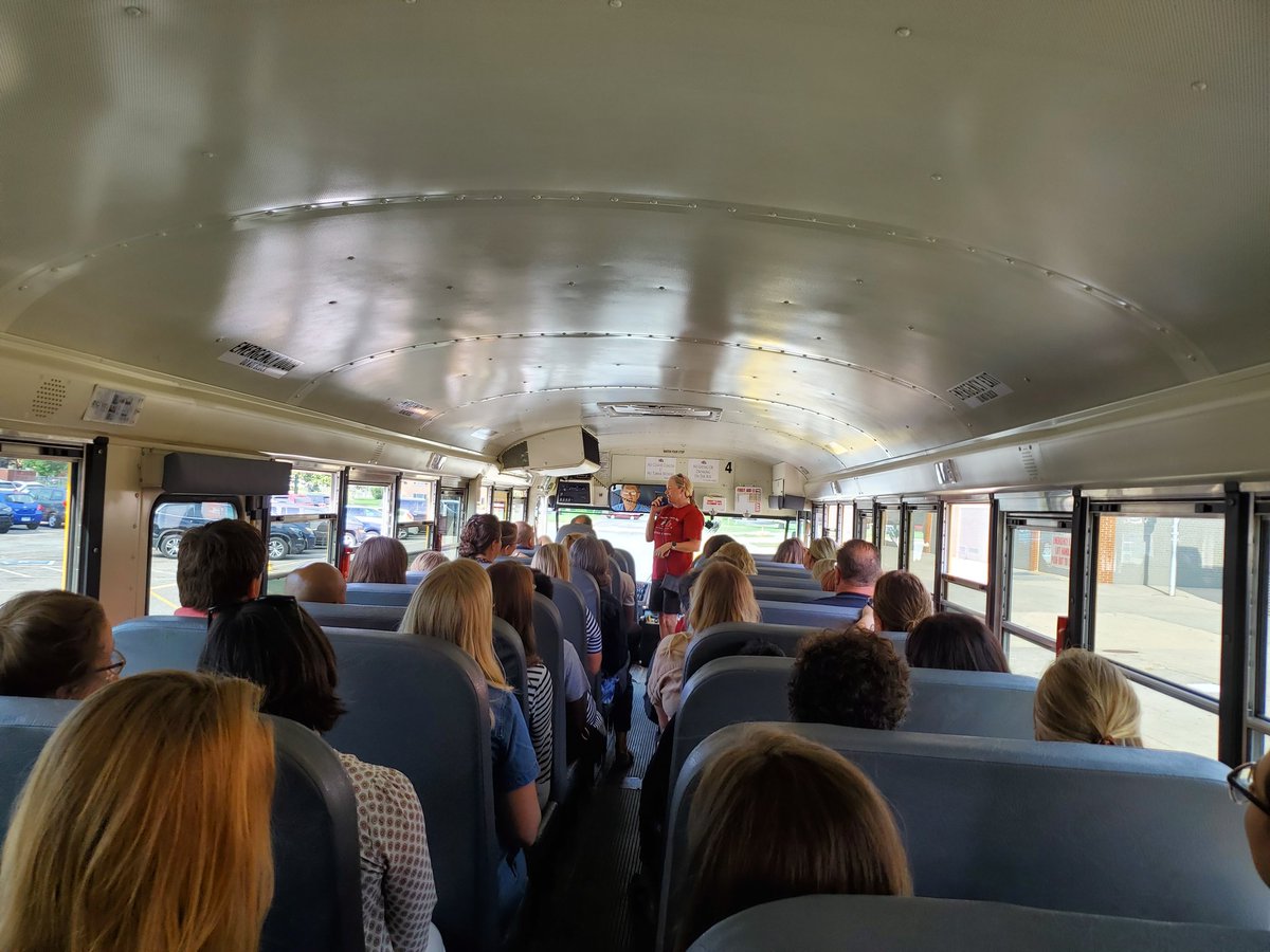 frielmath's tweet image. New teachers start an entertaining bus tour of our wonderful city @Richfield280 #newteachers.