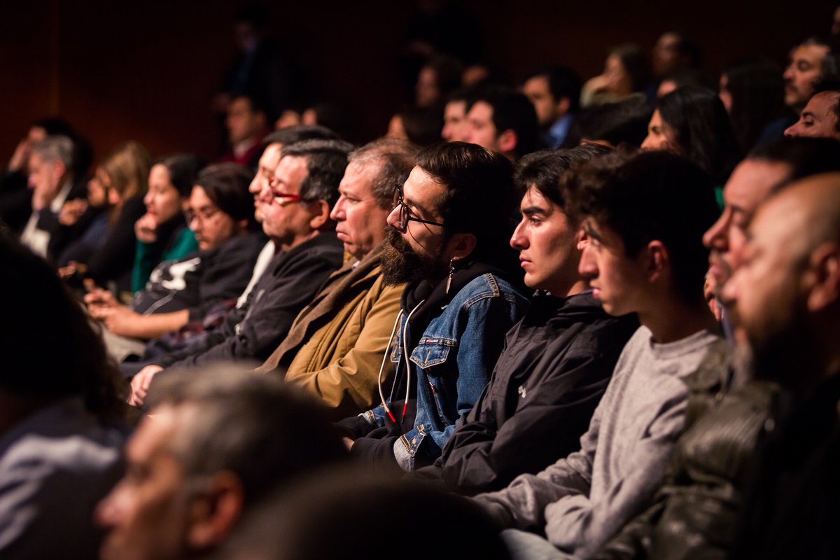 superpublico_'s tweet photo. 👋😘
Gracias a todos por acompañarnos en el lanzamiento de Superpúblico en el @centroGAM . Pueden revisar toda la edición sobre el #FuturoDelTrabajo y el video de la conversación del panel de anoche en https://t.co/qhEhKQiCZH https://t.co/XegTtmRz13