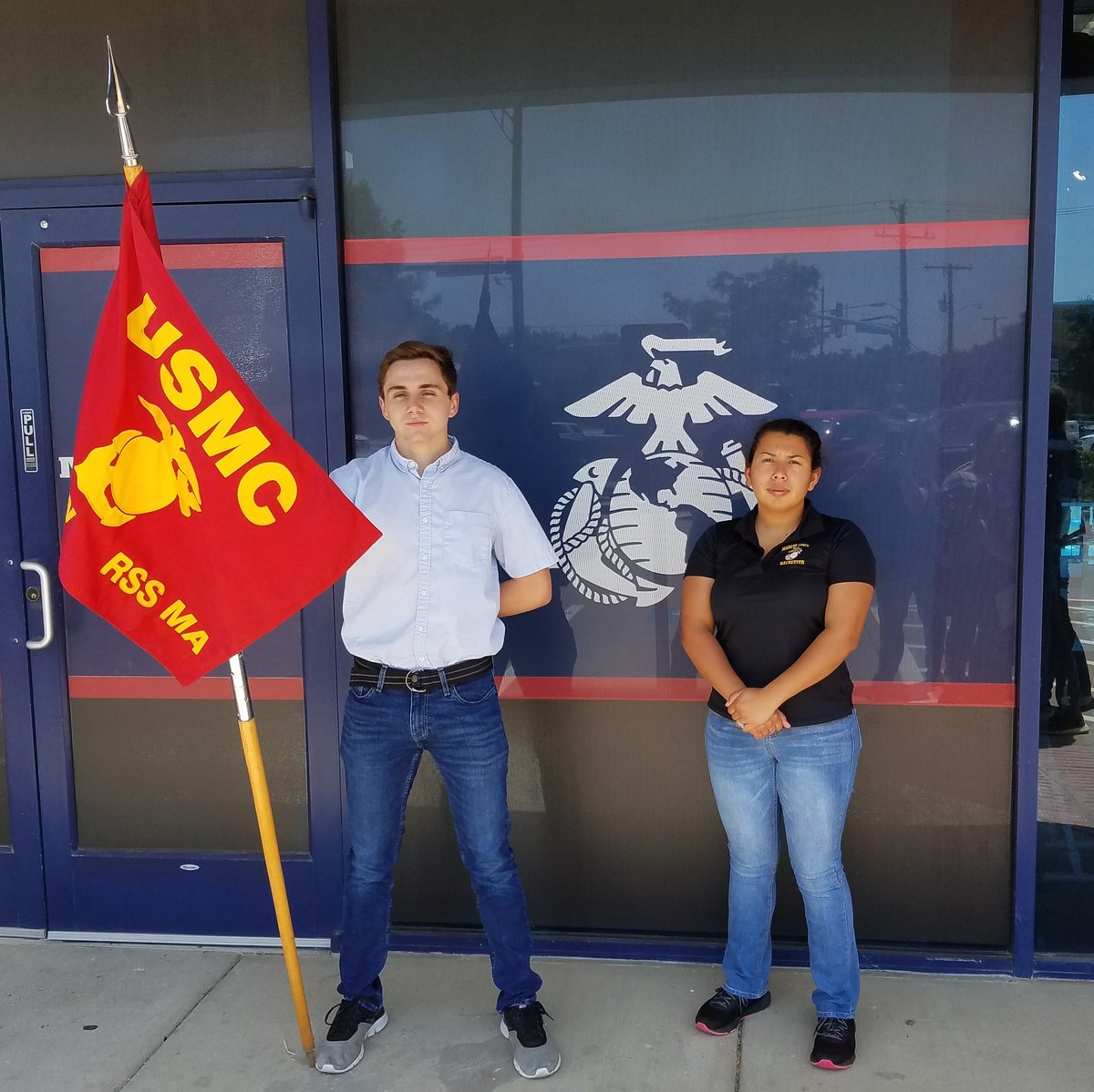 VoylesUSMC's tweet photo. See you in 13 weeks as a Marine! https://t.co/o4bIHlR1BS