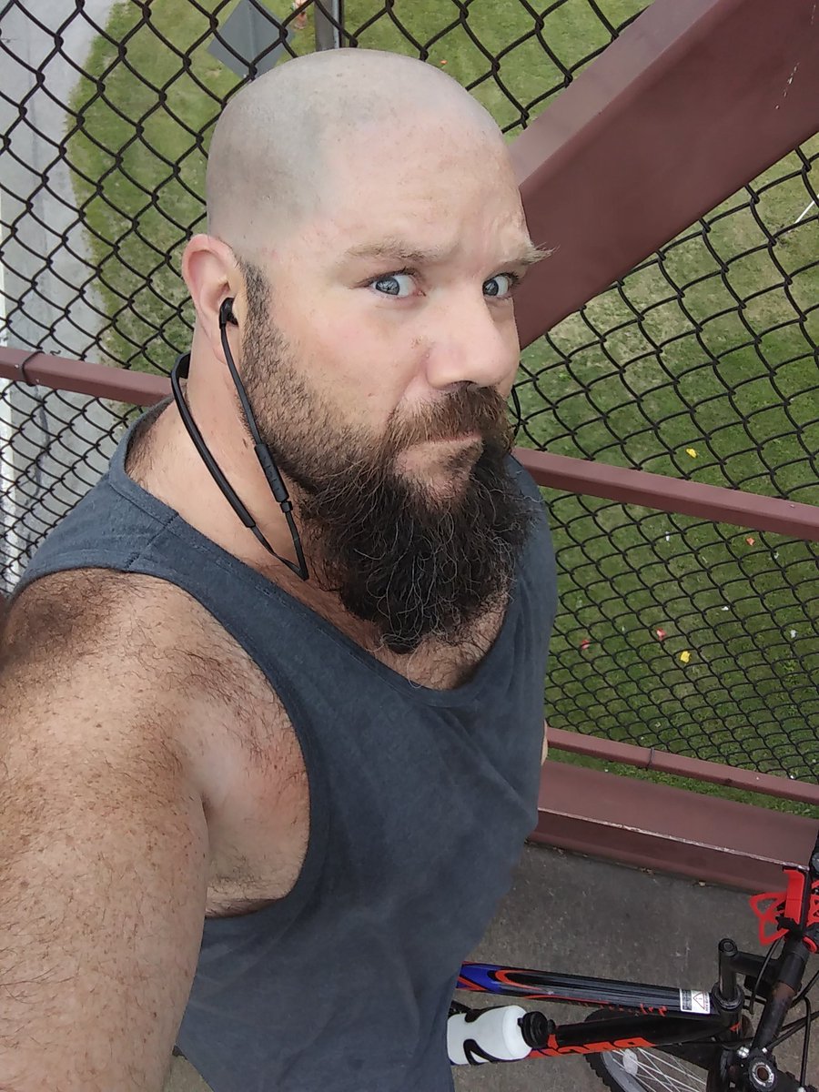Wook316's tweet photo. Biking...why not..
#SweatingButter https://t.co/6gjfPUrk7Q
