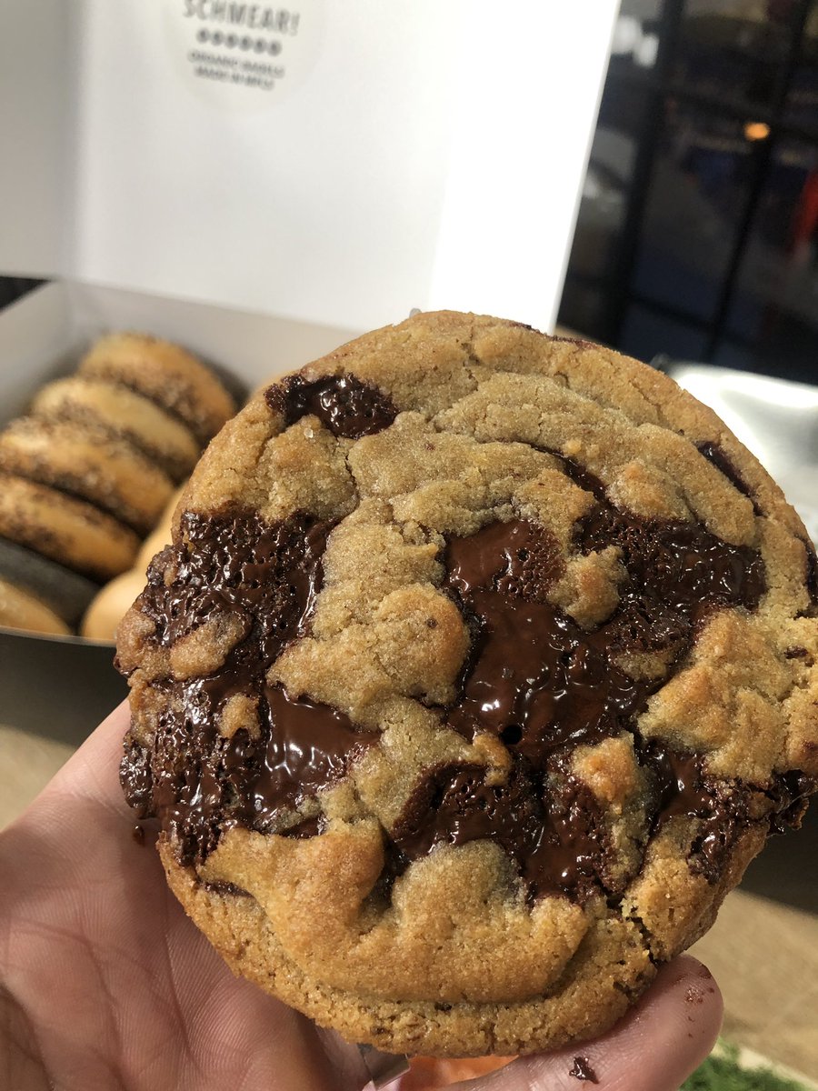 DeRusha Eats tweet media