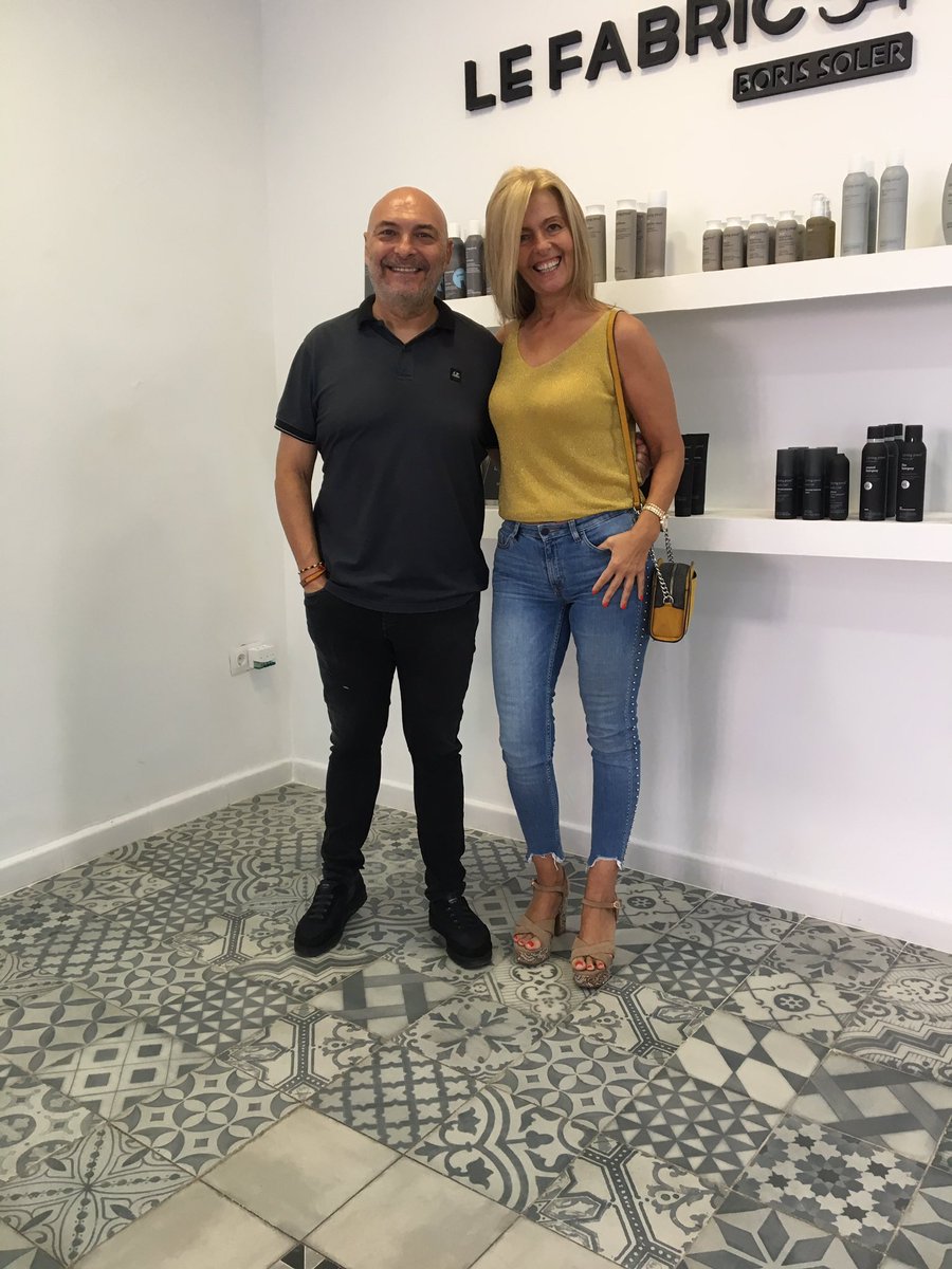 En la mejor peluquería <a href="/borissoler/">Boris Soler - Le Fabric 54</a> y con los mejores productos <a href="/LivingProofES/">Living Proof España</a> Lista para la FERIA #feriademalaga2019 💃🏼