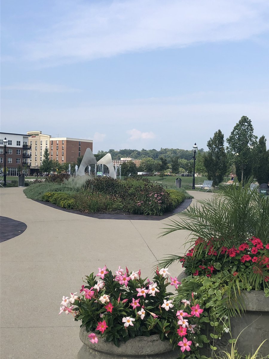 SammiKateP's tweet photo. Enjoying the tour of newer developments and businesses in Hamilton today!! Our @ButlerTech School of the Arts students are super excited to start formulating their business plans and digging into data!! #hamiltonremix #stats #probability #ibelieveinhamilton #onebutlertech https://t.co/oOpqaUQ2Yu