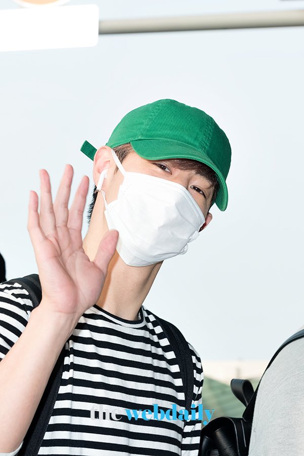 withyoumarktuan's tweet photo. 190820 GOT7 leaving for Australia

Bye bye Mark  👋🥰

#MarkTuan #마크 #段宜恩 @mtuan93
#GOT7 #갓세븐 @GOT7Official https://t.co/EmExySpWB9