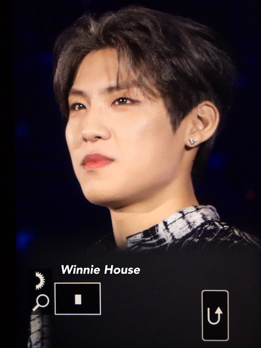 WinnieHouse's tweet photo. 190820 https://t.co/DtAdFCIXAj
#PARKWOOJIN #AB6IX #박우진 #에이비식스 https://t.co/zi18rmZmDt