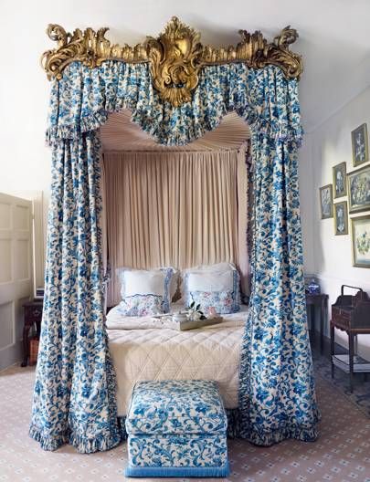 _houseandgarden's tweet photo. A Wiltshire manor house informed by a deep love of eighteenth-century style: https://t.co/qQVquGQQP2 https://t.co/5z3hDs9QwC
