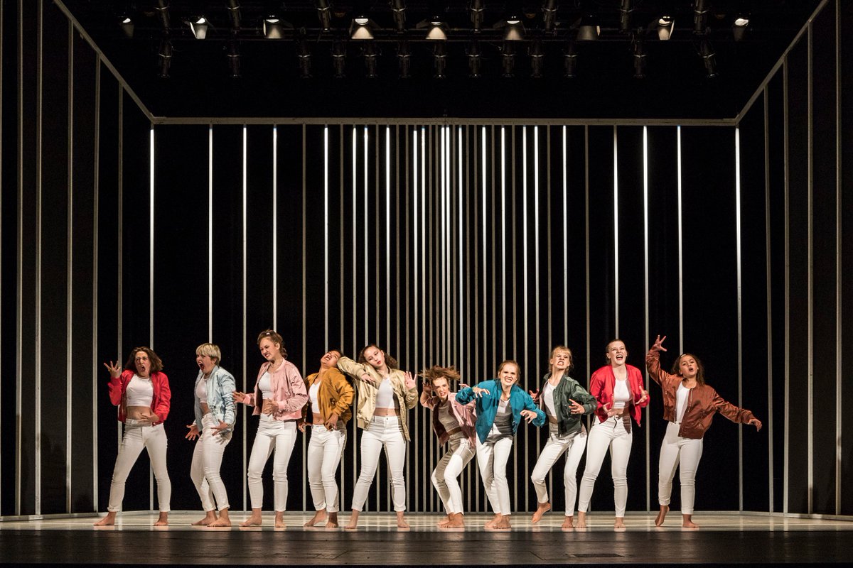 Tanz im August tweet media