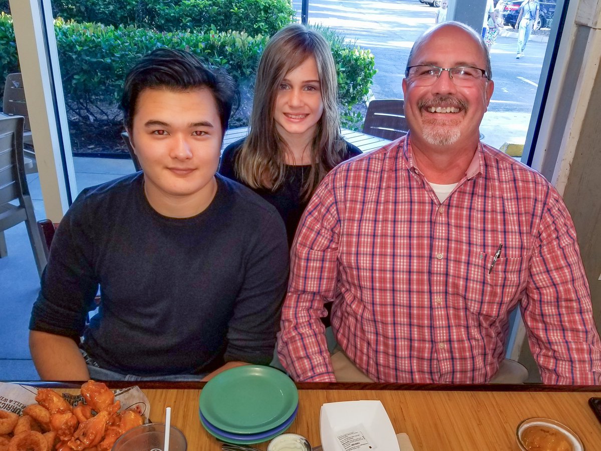 MollysHouse2's tweet photo. Kudos to Hurricane Grill &amp; Wings &amp; Advertising &amp; Marketing Solutions for organizing this event to benefit Molly's House! Thank you, Dear Friends, for your support! We had a great get together! Visit us on FB for more photos. https://t.co/rZ3i3T1kTW #nonprofit #treasurecoast https://t.co/rnehYeU9C2