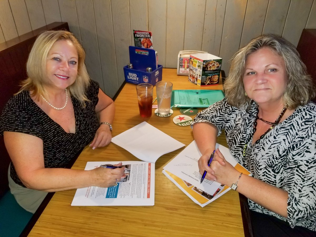 MollysHouse2's tweet photo. Kudos to Hurricane Grill &amp; Wings &amp; Advertising &amp; Marketing Solutions for organizing this event to benefit Molly's House! Thank you, Dear Friends, for your support! We had a great get together! Visit us on FB for more photos. https://t.co/rZ3i3T1kTW #nonprofit #treasurecoast https://t.co/rnehYeU9C2