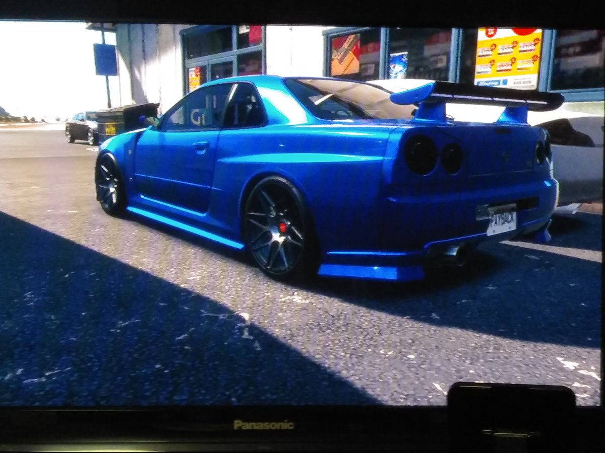 ワイルドスピード MAXのブライアンが乗るR34 GT-Rのカラーはシンプルで