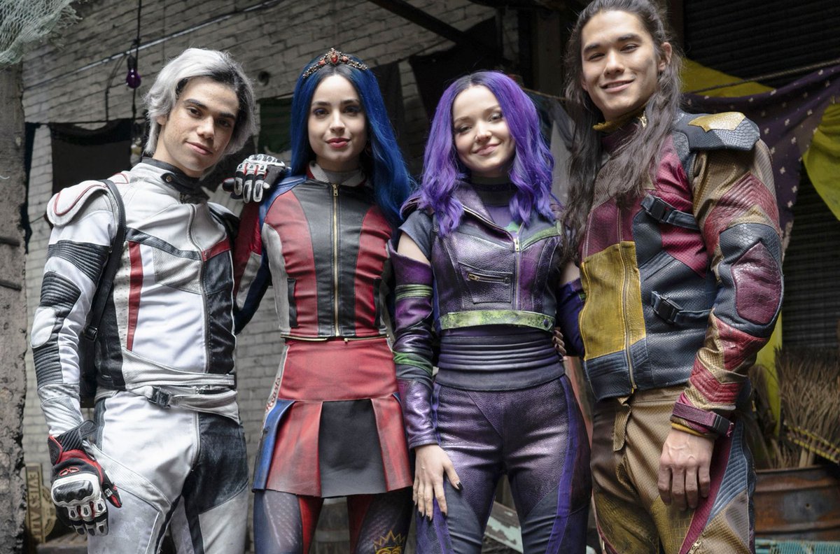 Congrats to #Descendants3 starring <a href="/SofiaCarson/">Sofia Carson</a>, <a href="/DoveCameron/">Dove Cameron</a>, <a href="/booboostewart/">Booboo Stewart</a> &amp; the late Cameron Boyce for being No. 1 in #iTunes Top TV Shows chart for over 2 weeks bit.ly/2Hcw4gw