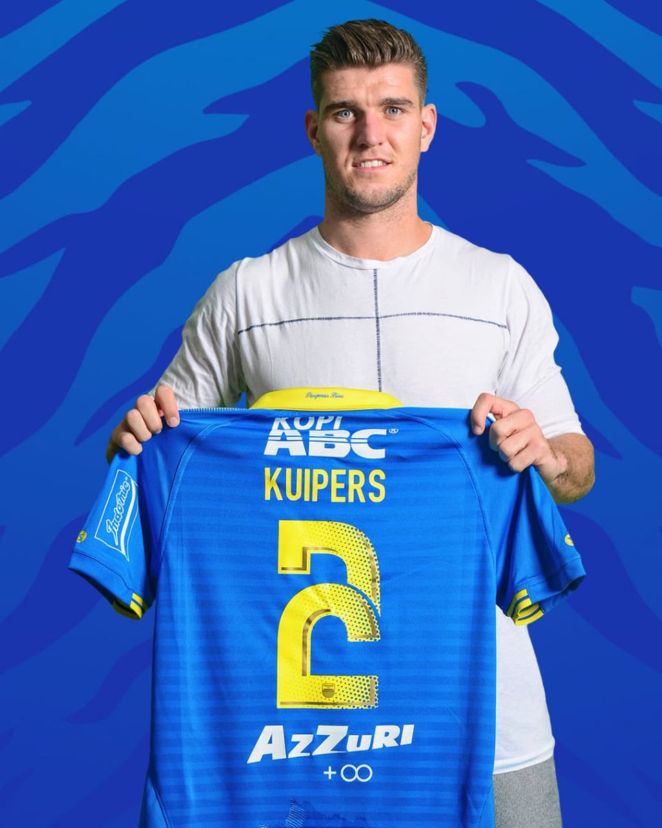 nickkuipers5's tweet photo. Thank you Bandung for your warm welcome!

Fully aware of the greatness of what I can proudly say is my new club: @persib_official
🇮🇩💙🇮🇩💙🇮🇩💙🇮🇩💙🇮🇩

Thanks to everyone involved and especially my family and my agency @GlobalFootballManagement

#playwithheart #bandung #persib https://t.co/juhsQp53NP