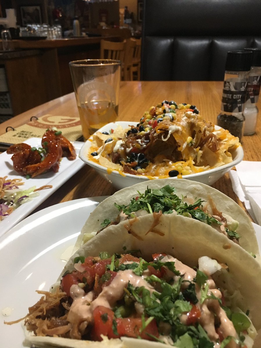 jpatrick_ermita's tweet photo. Taco Tuesssssssssday!!

@KingJames @TeamLeBron_ @Lakers https://t.co/UzYLt1T7Wt