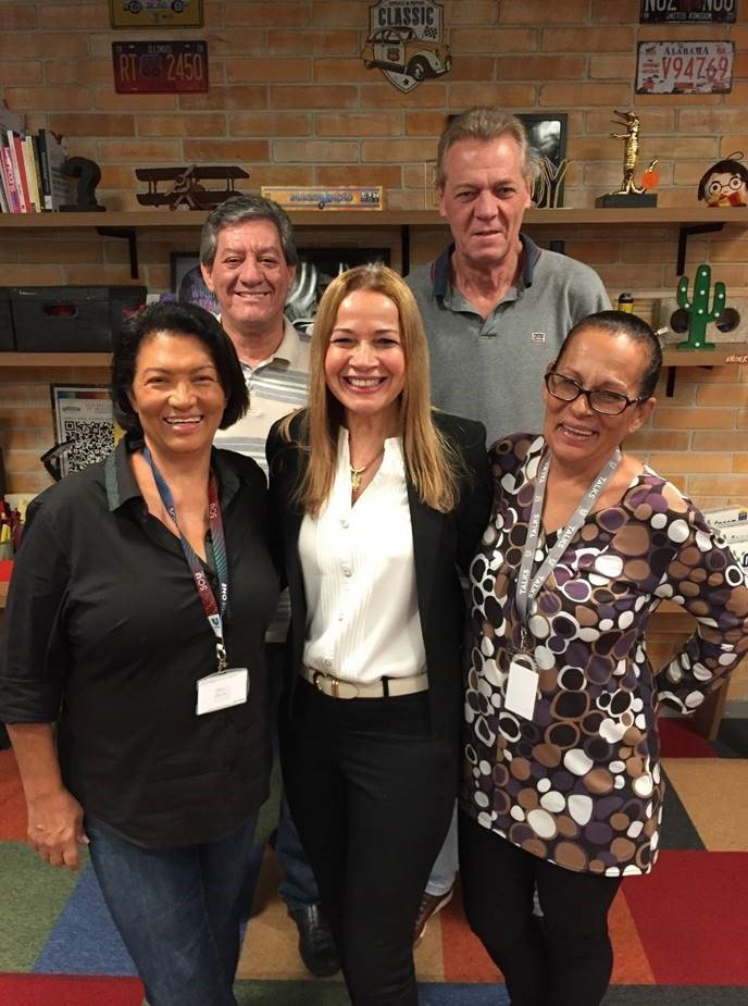 alanjope's tweet photo. New interns in our Brazil business: all over 55 years old. Some wanting to get back into work; others looking for a career change. Welcome Gloria, Robert, Nadir, Ana Maria and Obed. Great to have you! #diversity #inclusivity @UnileverBrasil https://t.co/soil8HYazn