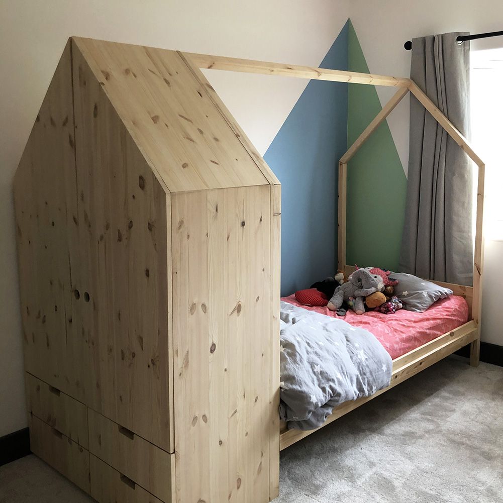 johnson_bespoke's tweet photo. A pair of matching kids house beds with integrated wardrobe and drawer space.
Handmade in our workshop in Pine, which gives a classic Scandi feel and aesthetic.
Taking orders now for pre xmas delivery, tag a mate who knows a child that would love one of these!
#johnsonbespoke https://t.co/QTP8oysMme