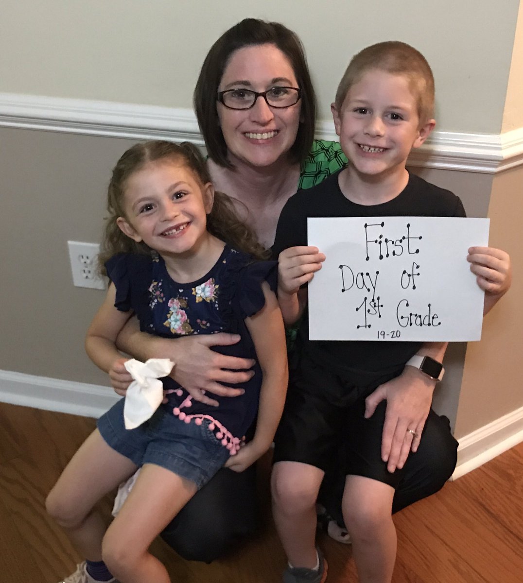MrsJenniferByrd's tweet photo. We are ready for a great #firstday @GMSWarriors and @gilbert_primary!  #lex1firstday #lex1day1 https://t.co/qQ3CxMhotc